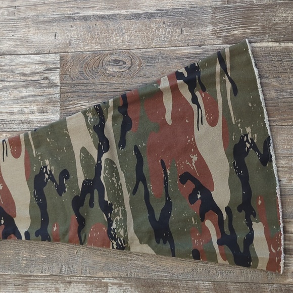 RANCH DRESS'N Fallon Taylor "Land of the Free" camo & flag super flare jeans sz2 - Picture 12 of 13